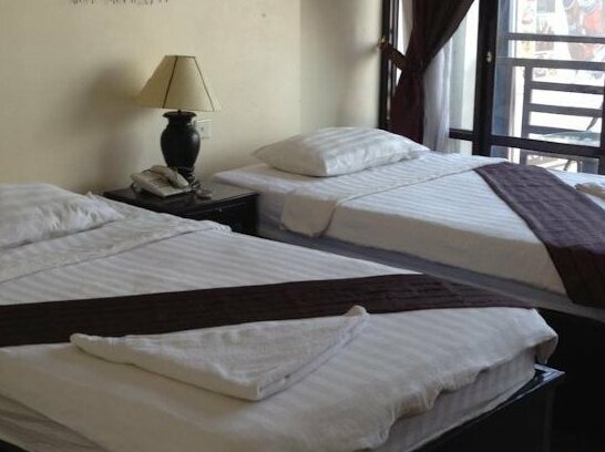 Tonle Khmer Guesthouse and Sky Bar - Photo5