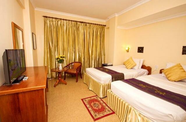 Town View Hotel II - Photo4