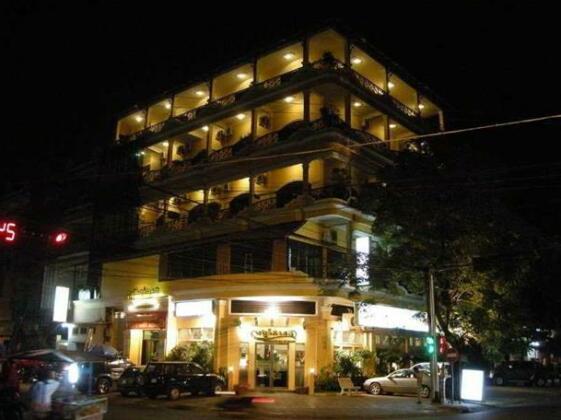 Trasak Pa-em Hotel