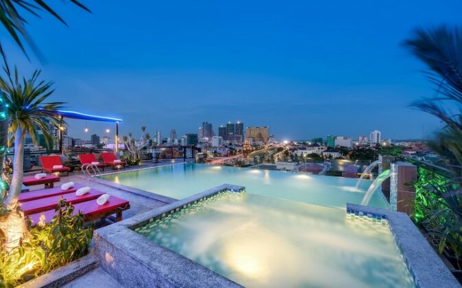 Victoria Park Hotel Phnom Penh - Photo2