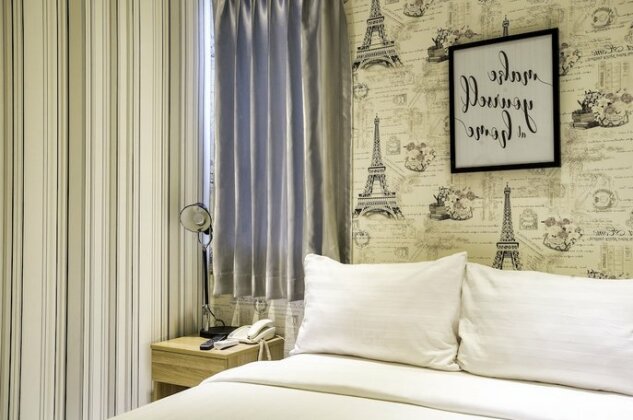 White Residence Hotel & Apartment - Photo2