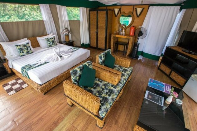 4 Rivers Floating Lodge - Photo5