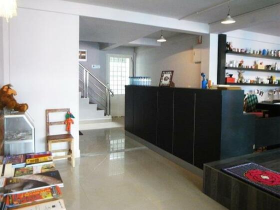 Angkorwall HoHo - Photo2