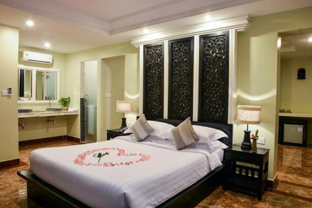 Bayon Boutique - Photo3
