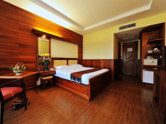 City River Hotel - Photo4