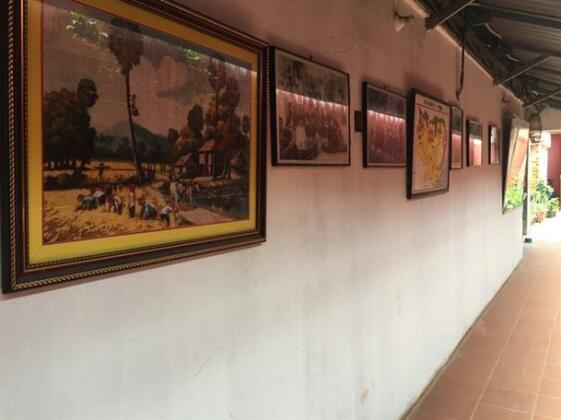 Continental Cafe Guesthouse - Photo3