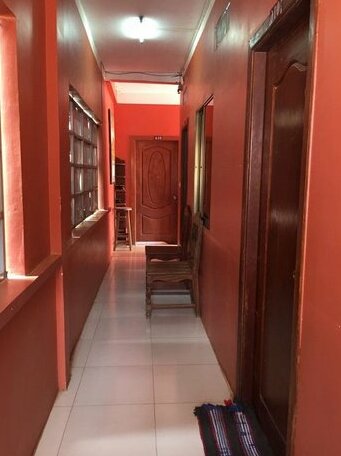 Continental Cafe Guesthouse - Photo4