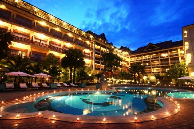 Empress Angkor Resort & Spa - Photo2