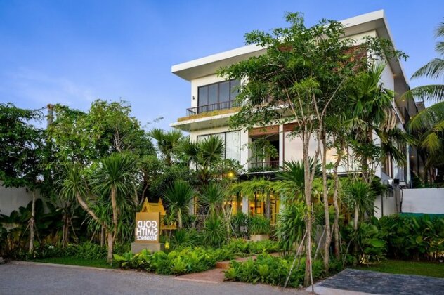 Gold Smith Residence