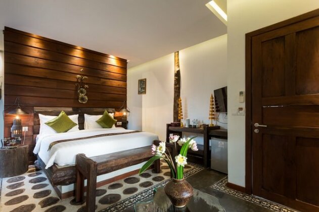 Java Wooden Villa & Residence - Photo4