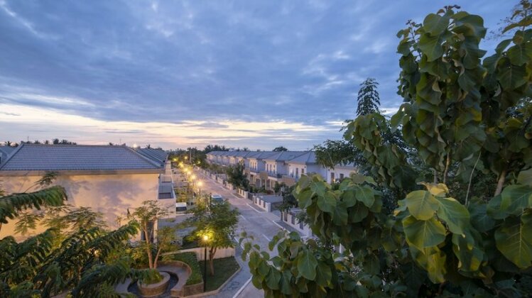 Light Stone Residence