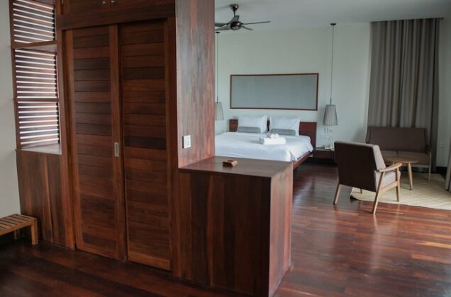 Mealy Villa - Photo5