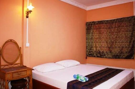 Number 9 Guesthouse - Photo4