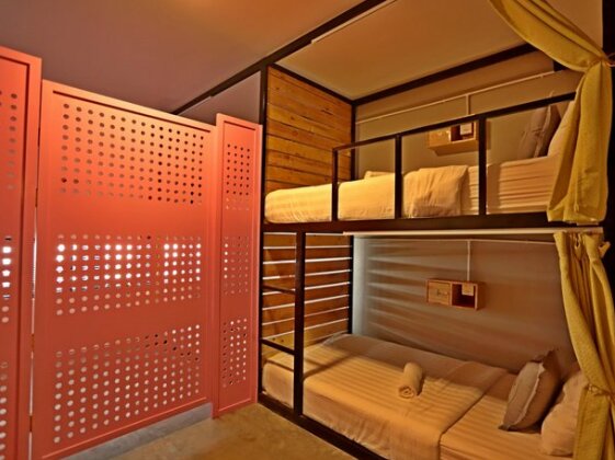 Oops Hostel Siem Reap - Photo4