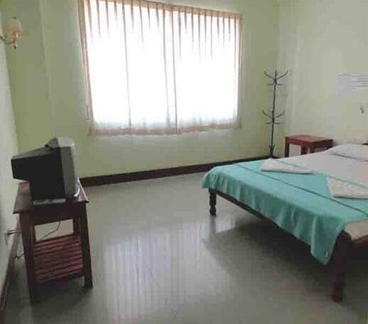 Overflow Guesthouse - Photo2