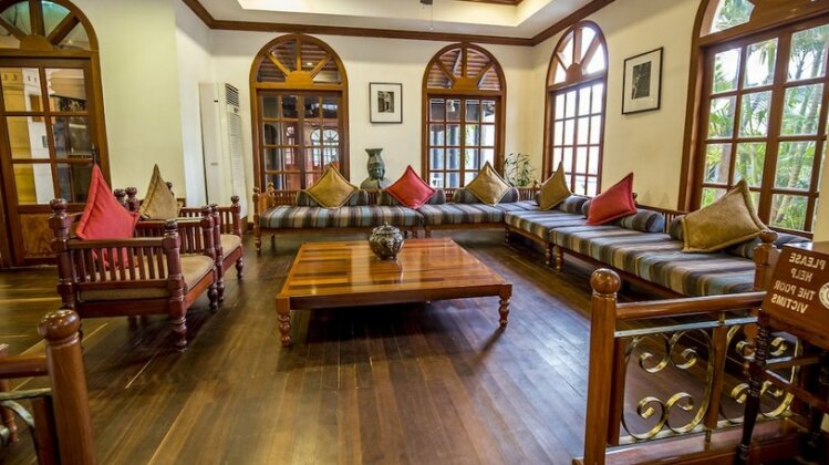 Royal Crown Hotel - Photo5