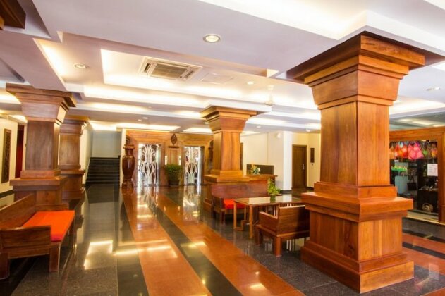 Royal Empire Premium Hotel - Photo5