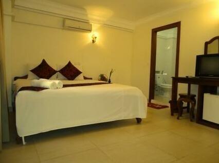 Siem Reap Bat - Photo5