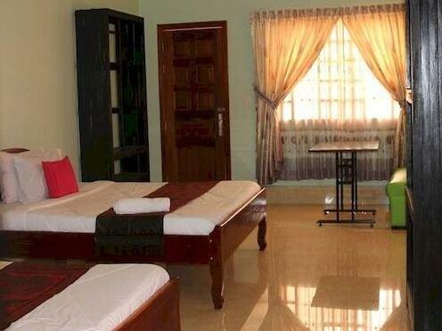 Surmetta Inn - Photo4