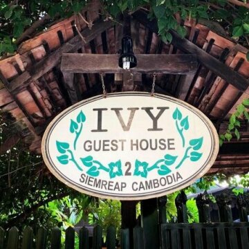 The Ivy Guesthouse & Bar