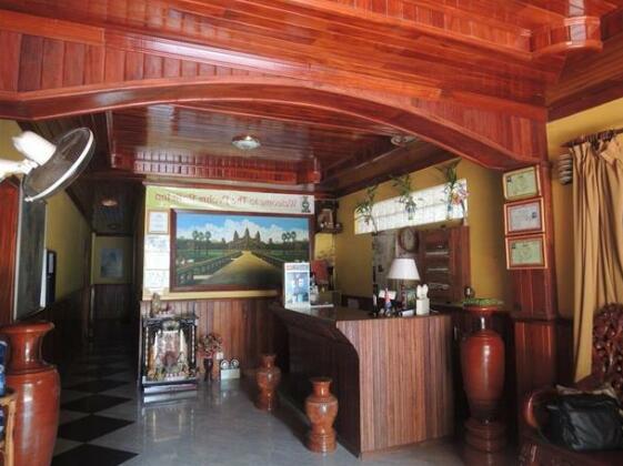 The Prohm Roth Inn - Photo2