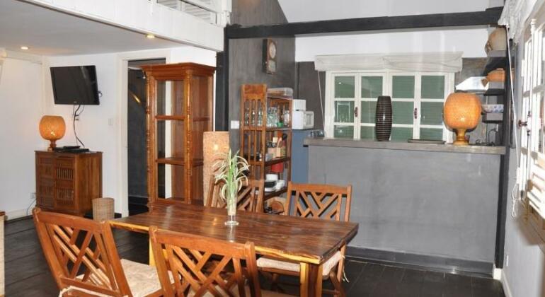 Traditional Khmer House - Photo2