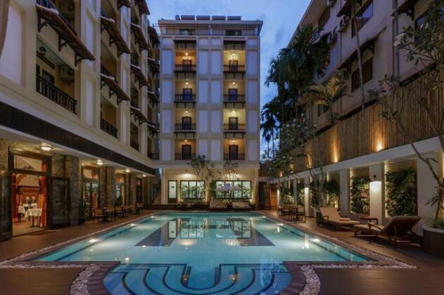 Treasure Oasis Hotel