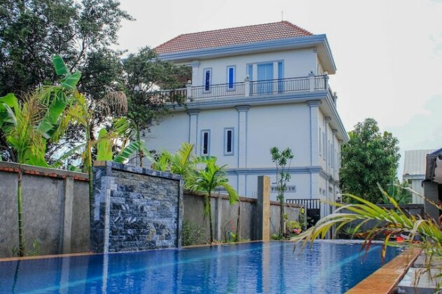 Villa Theara