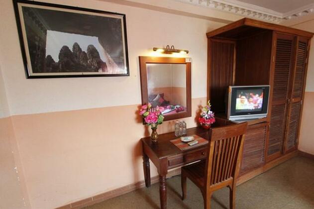 Yin Liza Hotel - Photo2