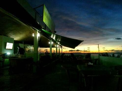 Big John's Chil-axn Hostel - Photo2