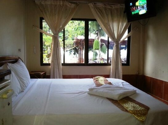 Bungalow on the Bay - Photo3