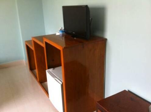 Central Hotel Sihanoukville - Photo4