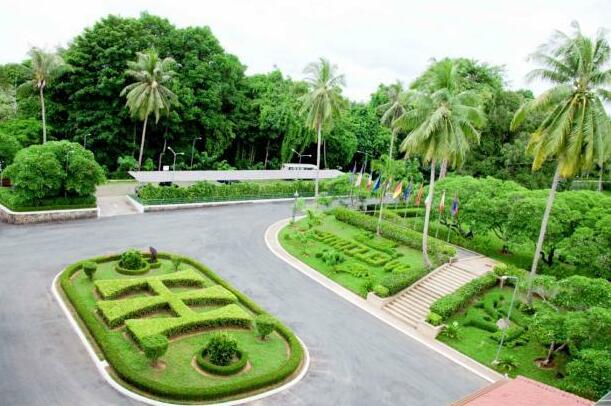 Independence Hotel Resort & Spa - Photo3