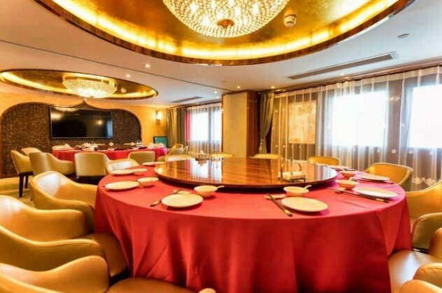 JWM Hotel and Casino - Photo4