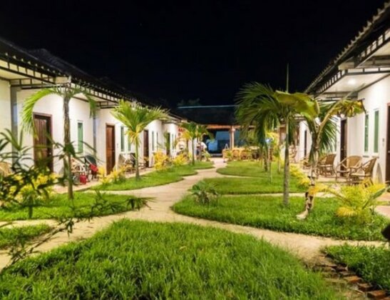 Lakshmi Bungalow - Photo2