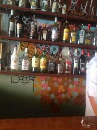 Retox Guesthouse & Bar - Photo2