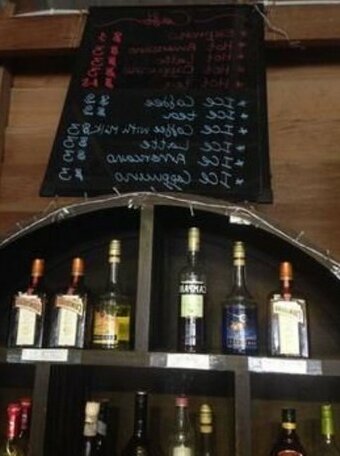 Retox Guesthouse & Bar - Photo3