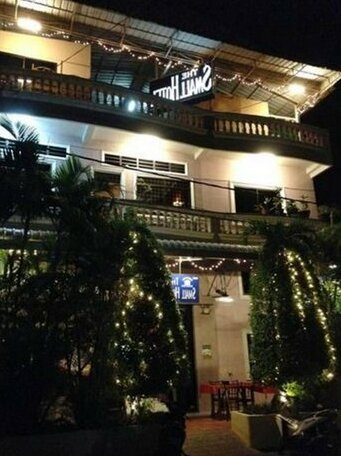 The Small Hotel - Photo2
