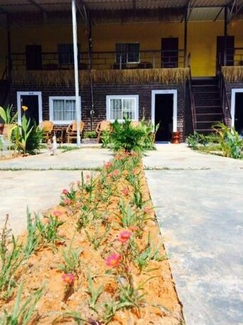 Vacation Bungalow - Photo2