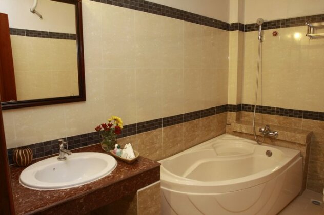 White Beach Hotel - Photo5