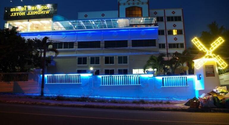 Windmill Hotel - Photo3