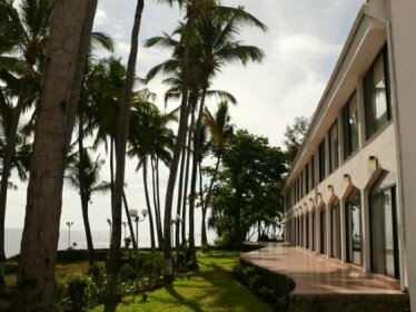 Cristal Itsandra Beach Hotel