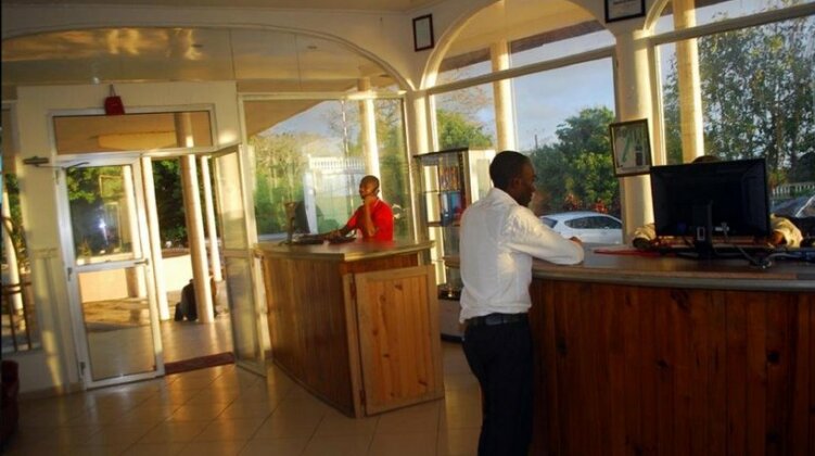 Karthala International Hotel - Photo2