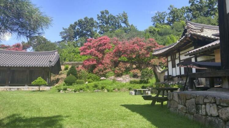 Ahndong Kimjongtaek Yangsodang - Photo2