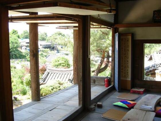 Ahndong Kimjongtaek Yangsodang - Photo3