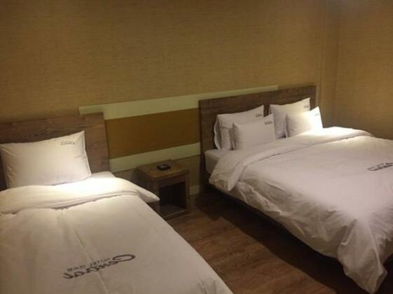 Central Hotel Andong - Photo2