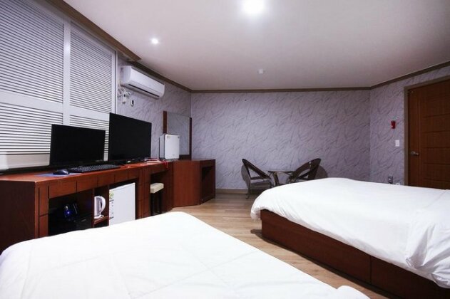 Happy Q Motel - Photo5