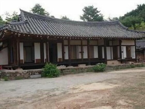 Jeongjaejongtaek Hanok Guesthouse - Photo3