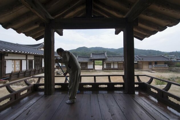 Nosongjung Jongtaek - Photo3