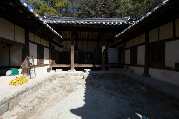 Manhoe Gotaek - Photo3